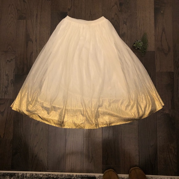 🔴 Fluffy, Tulle Occasion Cream & Gold Skirt - Picture 10 of 10